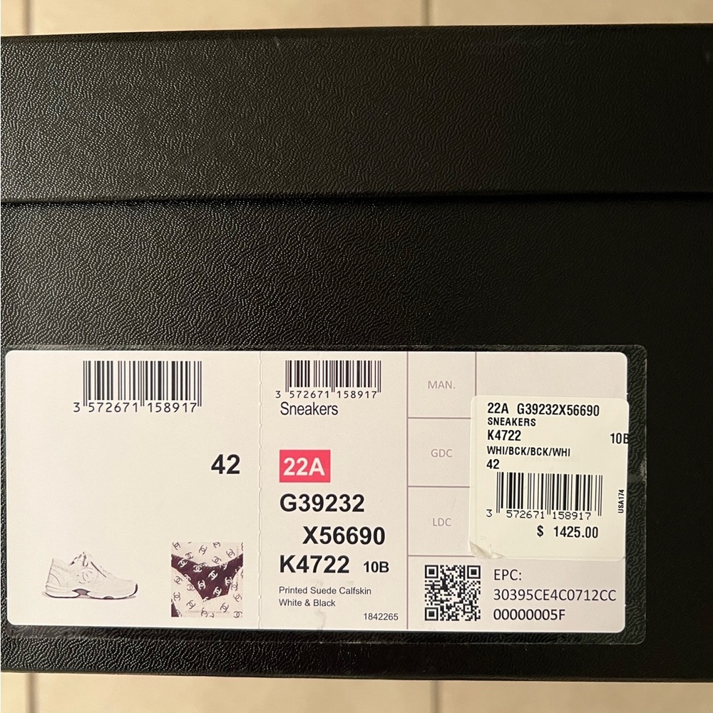 NWT Chanel Sport Runner CC Sneakers - Picture 10 of 16